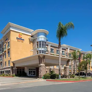 Comfort Airport Convention Center Hotel